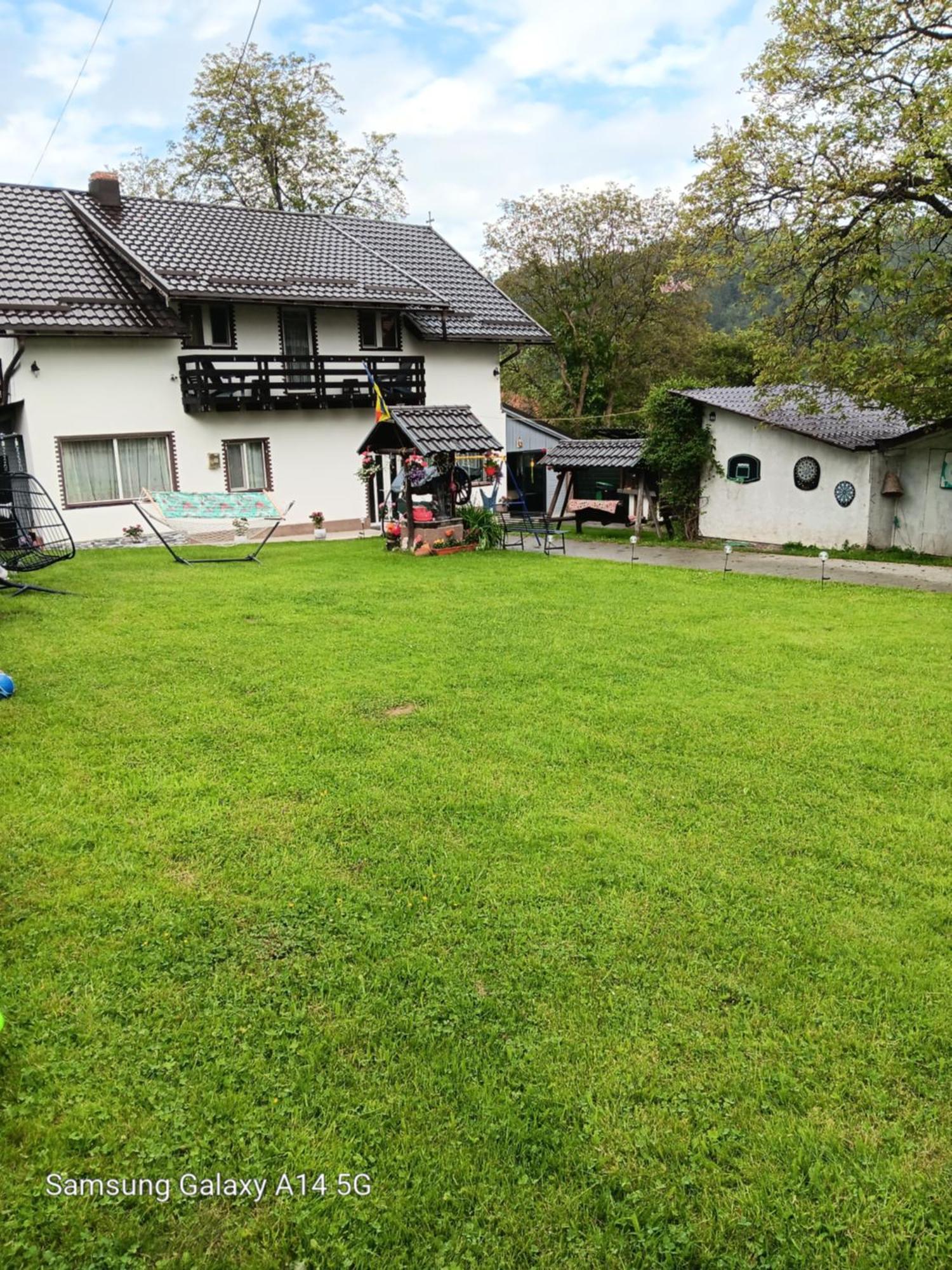Casa Cu Semineu Moieciu Villa Moieciu de Jos Exteriör bild
